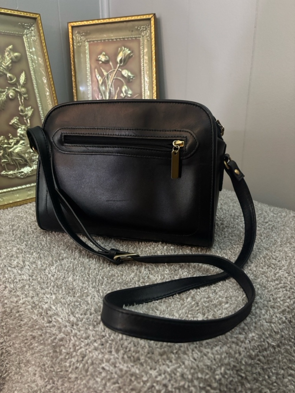 Liz Claiborne Genuine Leather Crossbody Bag — Black, Gold Hardware Vintage